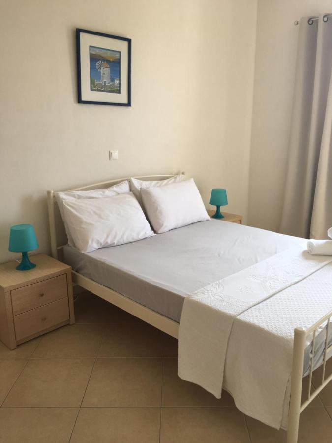 Marika'S Apartments Himare Exterior foto