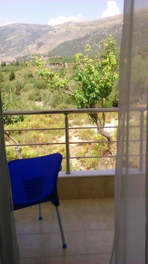 Marika'S Apartments Himare Exterior foto